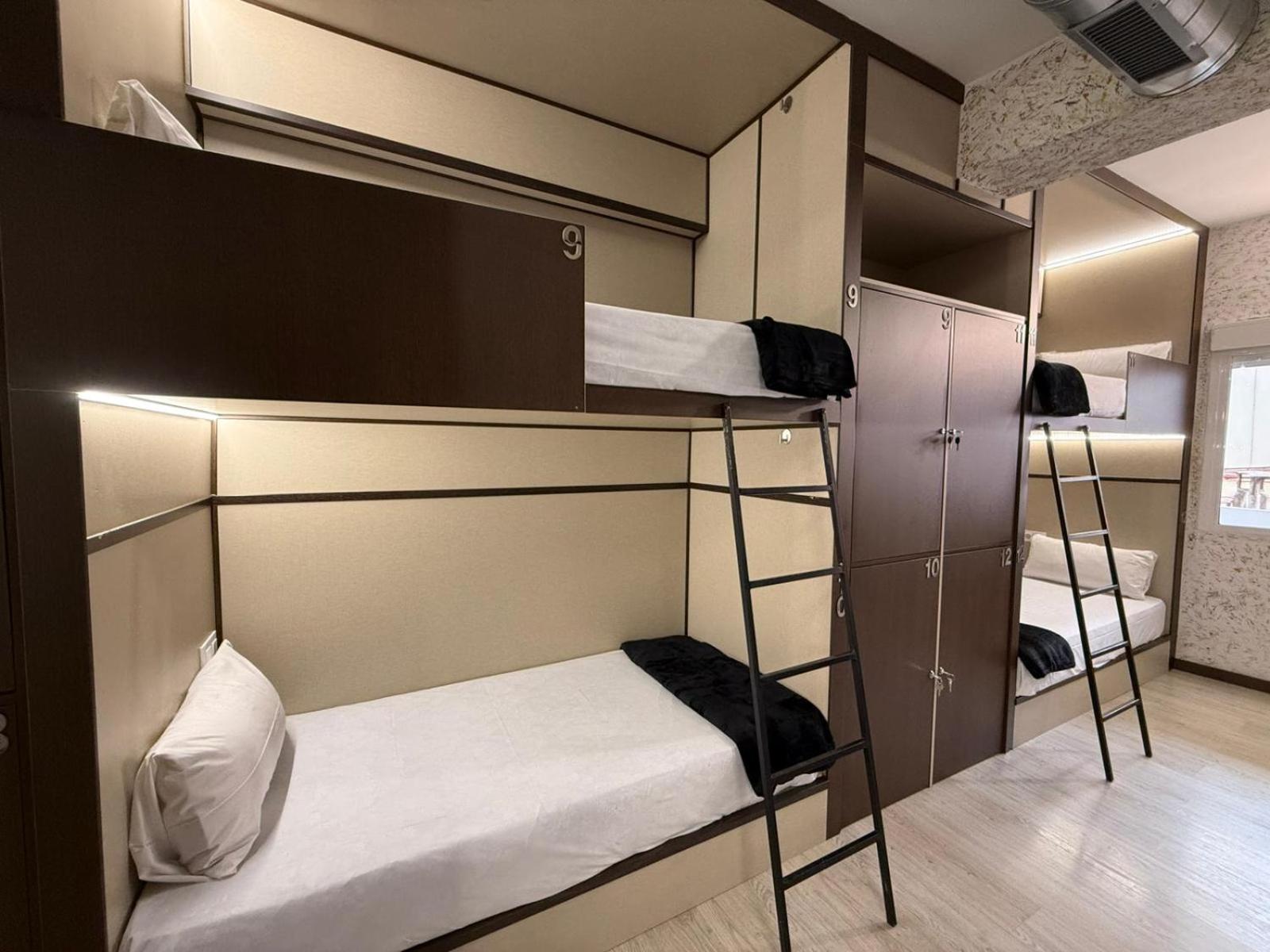 Hostel Tkh-Rooms Mate Madrid Extérieur photo